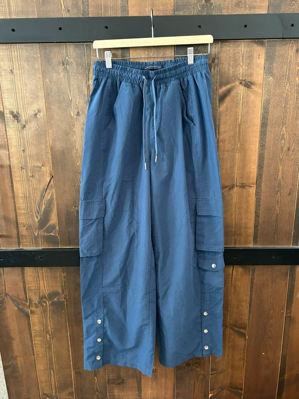Aeropostale Blue Wide Leg Cargo Pants Women's Size M